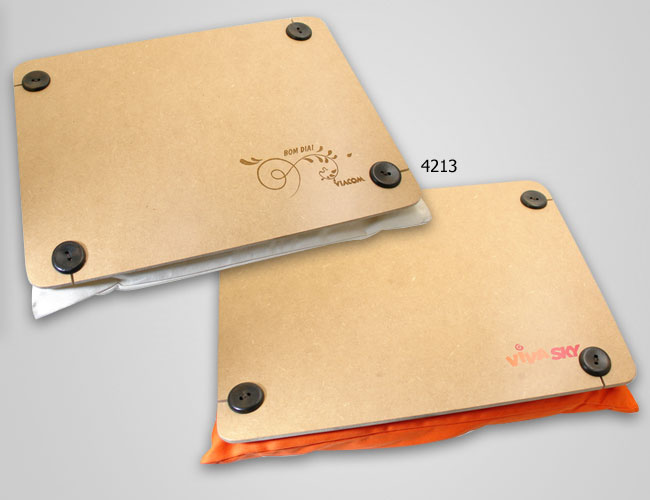   porta notebook / almofada de colo