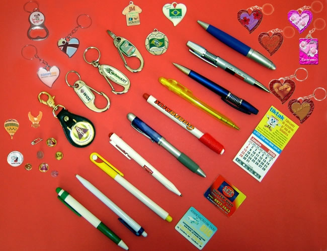 2 - BRINDES PERSONALIZADOS